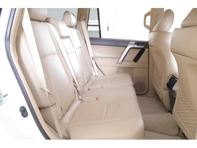 ランドクルーザープラド TX Lパッケージ 4WD サンルーフ 衝突被害軽減ブレーキ SDナビ地デジTV バックカメラ スマートキー ETC2.0 レーダークルーズ 車線逸脱警報 オートハイビーム 本革 シートヒーター&クール クリアランスソナー LEDヘッドライト 横滑り防止装置(41枚目)