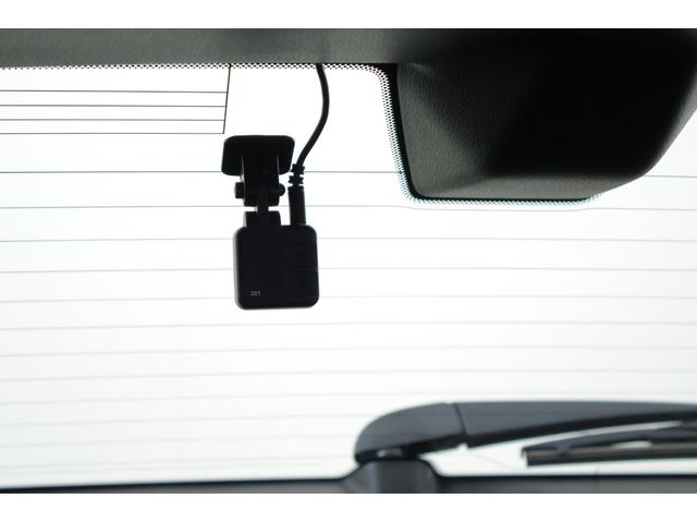 クラウンスポーツ Ｚ　４ＷＤ　１２．３インチＤＡナビ　地デジＴＶ　全周囲カメラ　ＢＳＭ　衝突被害軽減ブレーキ　レーダークルーズ　クリアランスソナー　車線逸脱警報　ＥＴＣ２．０　デジタルミラー　本革　シートヒーター＆クール　パワーバックドア　ＡＣ１００Ｖ－１５００Ｗ　前後ドラレコ（38枚目）