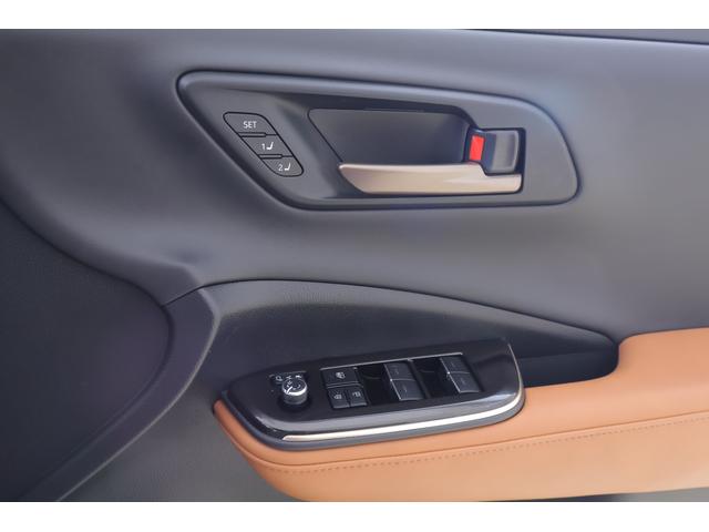 クラウンスポーツ Ｚ　４ＷＤ　１２．３インチＤＡナビ　地デジＴＶ　全周囲カメラ　ＢＳＭ　衝突被害軽減ブレーキ　レーダークルーズ　クリアランスソナー　車線逸脱警報　ＥＴＣ２．０　デジタルミラー　本革　シートヒーター＆クール　パワーバックドア　ＡＣ１００Ｖ－１５００Ｗ　前後ドラレコ（43枚目）