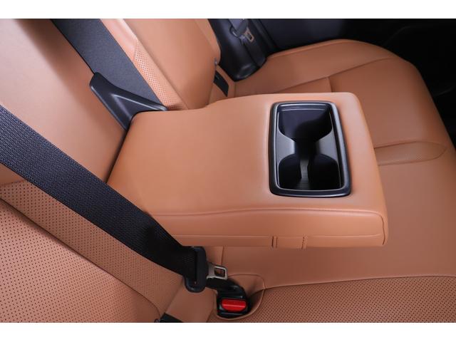 クラウンスポーツ Ｚ　４ＷＤ　１２．３インチＤＡナビ　地デジＴＶ　全周囲カメラ　ＢＳＭ　衝突被害軽減ブレーキ　レーダークルーズ　クリアランスソナー　車線逸脱警報　ＥＴＣ２．０　デジタルミラー　本革　シートヒーター＆クール　パワーバックドア　ＡＣ１００Ｖ－１５００Ｗ　前後ドラレコ（50枚目）