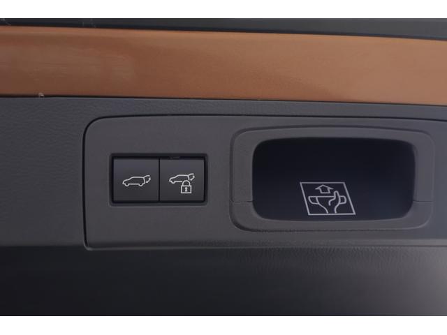 クラウンスポーツ Ｚ　４ＷＤ　１２．３インチＤＡナビ　地デジＴＶ　全周囲カメラ　ＢＳＭ　衝突被害軽減ブレーキ　レーダークルーズ　クリアランスソナー　車線逸脱警報　ＥＴＣ２．０　デジタルミラー　本革　シートヒーター＆クール　パワーバックドア　ＡＣ１００Ｖ－１５００Ｗ　前後ドラレコ（56枚目）