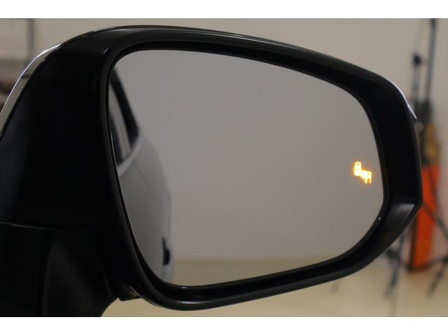 ハリアー Ｚ　レザーパッケージ　衝突被害軽減ブレーキ　レーダークルーズ　１２．３インチＪＢＬプレミアムナビ　地デジＴＶ　全周囲カメラ　ＢＳＭ　車線逸脱警報　クリアランスソナー　ＥＴＣ２．０　シートヒーター＆クール　パワーバックドア　デジタルミラー　ドラレコ　ワンオーナー（32枚目）