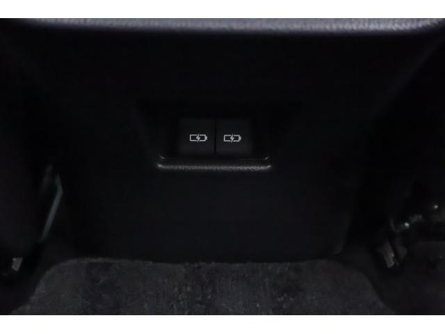 ハリアー Ｚ　レザーパッケージ　衝突被害軽減ブレーキ　レーダークルーズ　１２．３インチＪＢＬプレミアムナビ　地デジＴＶ　全周囲カメラ　ＢＳＭ　車線逸脱警報　クリアランスソナー　ＥＴＣ２．０　シートヒーター＆クール　パワーバックドア　デジタルミラー　ドラレコ　ワンオーナー（42枚目）