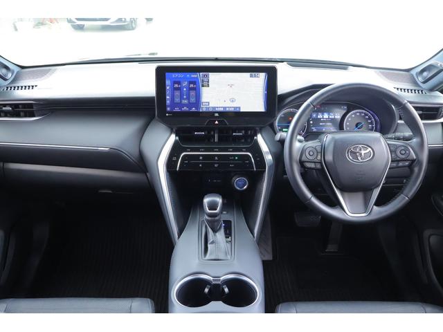 ハリアーハイブリッド Ｚ　レザーパッケージ　４ＷＤ　衝突被害軽減ブレーキ　ドラレコ　１２．３インチＪＢＬナビ　地デジＴＶ　バックカメラ　ＢＳＭ　レーダークルーズ　車線逸脱警報　クリアランスソナー　ＥＴＣ２．０　シートヒーター＆クール　パワーバックドア　デジタルミラー　ワンオーナー（12枚目）