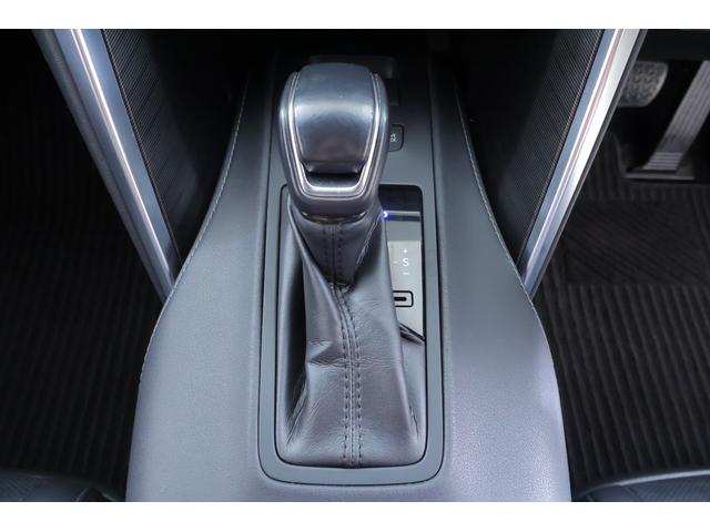 ハリアーハイブリッド Ｚ　レザーパッケージ　４ＷＤ　衝突被害軽減ブレーキ　ドラレコ　１２．３インチＪＢＬナビ　地デジＴＶ　バックカメラ　ＢＳＭ　レーダークルーズ　車線逸脱警報　クリアランスソナー　ＥＴＣ２．０　シートヒーター＆クール　パワーバックドア　デジタルミラー　ワンオーナー（27枚目）