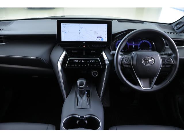 ハリアー Ｚ　衝突被害軽減ブレーキ　１２．３インチＪＢＬプレミアムナビ　地デジＴＶ　バックカメラ　ＢＳＭ　レーダークルーズ　車線逸脱警報　オートハイビーム　クリアランスソナー　ＥＴＣ　デジタルミラー　ドラレコ　パワーシート　パワーバックドア　ＬＥＤライト　ワンオーナー（12枚目）