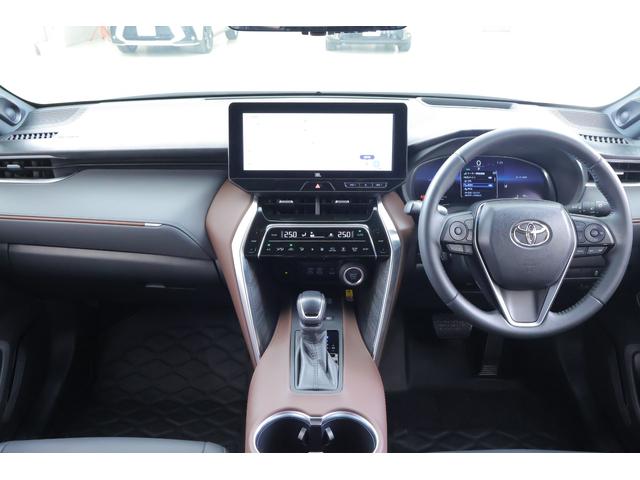 ハリアー Ｚ　衝突被害軽減ブレーキ　１２．３インチＪＢＬプレミアムナビ　地デジＴＶ　バックカメラ　ＢＳＭ　レーダークルーズ　車線逸脱警報　オートハイビーム　クリアランスソナー　ＥＴＣ　デジタルミラー　ドラレコ　パワーシート　パワーバックドア　ＬＥＤライト　ワンオーナー（12枚目）