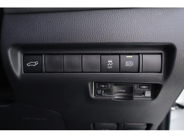 ハリアー Ｚ　衝突被害軽減ブレーキ　１２．３インチＪＢＬプレミアムナビ　地デジＴＶ　バックカメラ　ＢＳＭ　レーダークルーズ　車線逸脱警報　オートハイビーム　クリアランスソナー　ＥＴＣ　デジタルミラー　ドラレコ　パワーシート　パワーバックドア　ＬＥＤライト　ワンオーナー（28枚目）