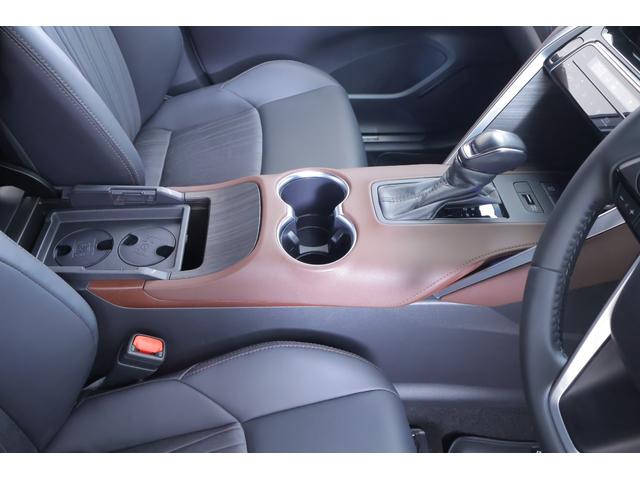 ハリアー Ｚ　衝突被害軽減ブレーキ　１２．３インチＪＢＬプレミアムナビ　地デジＴＶ　バックカメラ　ＢＳＭ　レーダークルーズ　車線逸脱警報　オートハイビーム　クリアランスソナー　ＥＴＣ　デジタルミラー　ドラレコ　パワーシート　パワーバックドア　ＬＥＤライト　ワンオーナー（34枚目）