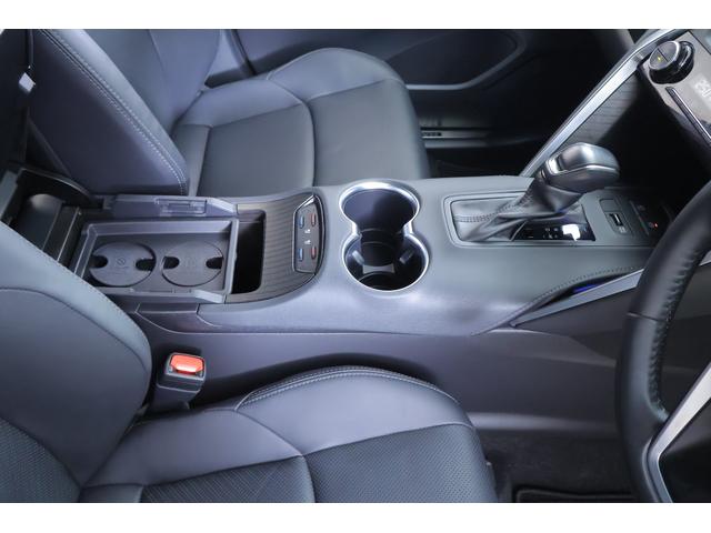 ハリアー Ｇ　レザーパッケージ　衝突被害軽減ブレーキ　レーダークルーズ　８インチＤＡナビ　バックカメラ　ＢＳＭ　クリアランスソナー　車線逸脱警報　デジタルミラー　ドラレコ　ＥＴＣ　パワーシート　シートヒーター＆クール　ステアリングヒーター　パワーバックドア　ワンオーナー（33枚目）