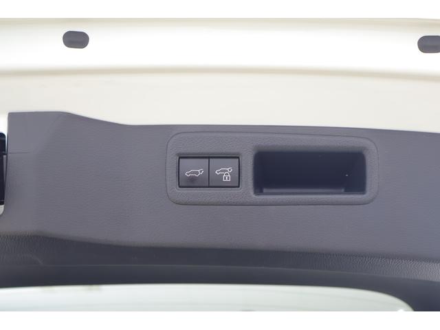 ハリアー Ｇ　レザーパッケージ　衝突被害軽減ブレーキ　レーダークルーズ　８インチＤＡナビ　バックカメラ　ＢＳＭ　クリアランスソナー　車線逸脱警報　デジタルミラー　ドラレコ　ＥＴＣ　パワーシート　シートヒーター＆クール　ステアリングヒーター　パワーバックドア　ワンオーナー（45枚目）