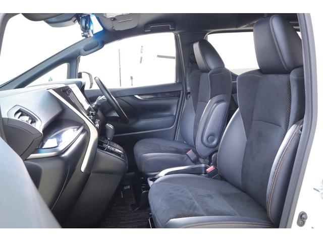 アルファード ２．５Ｓ　タイプゴールド　４ＷＤ　衝突被害軽減ブレーキ　９型ＤＡナビ　地デジＴＶ　バックカメラ　後席モニター　レーダークルーズ　オートハイビーム　車線逸脱警報　クリアランスソナー　ＥＴＣ　前後ドラレコ　ＡＣ１００Ｖ電源　パワーバックドア　３眼ＬＥＤライト（41枚目）