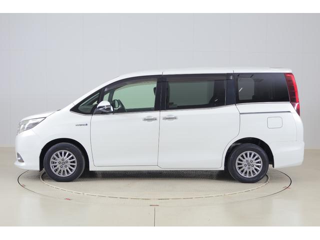 エスクァイア ハイブリッドＸｉ　スマートキー　ＥＴＣ　シートヒーター　両側電動スライドドア　ＬＥＤヘッドライト　純正アルミ　横滑り防止装置（41枚目）