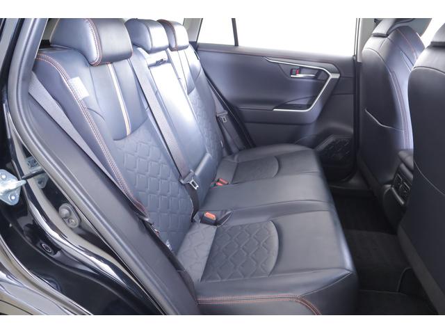 ＲＡＶ４ アドベンチャー　４ＷＤ　衝突被害軽減ブレーキ　純正９型ナビ　地デジＴＶ　バックカメラ　ＢＳＭ　スマートキー　レーダークルーズ　車線逸脱警報　クリアランスソナー　オートハイビーム　ＥＴＣ　パワーシート　パワーバックドア　ＬＥＤライト　横滑り防止装置　ワンオーナー（39枚目）