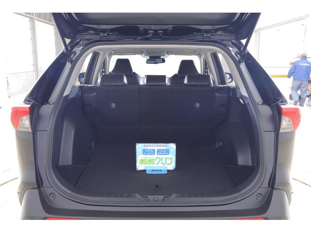 ＲＡＶ４ アドベンチャー　４ＷＤ　衝突被害軽減ブレーキ　純正９型ナビ　地デジＴＶ　バックカメラ　ＢＳＭ　スマートキー　レーダークルーズ　車線逸脱警報　クリアランスソナー　オートハイビーム　ＥＴＣ　パワーシート　パワーバックドア　ＬＥＤライト　横滑り防止装置　ワンオーナー（43枚目）