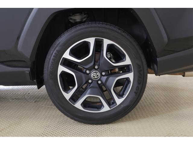 ＲＡＶ４ アドベンチャー　４ＷＤ　衝突被害軽減ブレーキ　純正９型ナビ　地デジＴＶ　バックカメラ　ＢＳＭ　スマートキー　レーダークルーズ　車線逸脱警報　クリアランスソナー　オートハイビーム　ＥＴＣ　パワーシート　パワーバックドア　ＬＥＤライト　横滑り防止装置　ワンオーナー（50枚目）