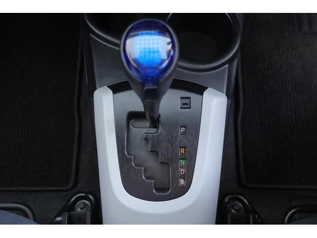 アクア Ｓ　純正ＳＤナビＴＶ　バックカメラ　スマートキー　ＥＴＣ　電動格納ミラー　Ｂｌｕｅｔｏｏｔｈ接続　横滑り防止装置　ワンオーナー（21枚目）