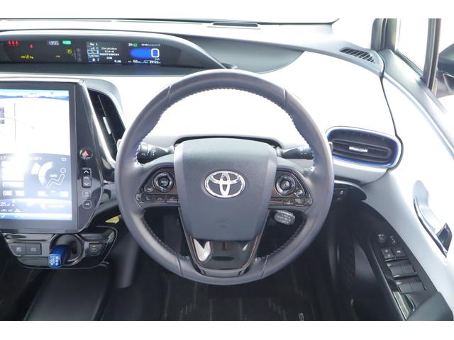 プリウス Ａツーリングセレクション　純正１１．６インチナビ　地デジＴＶ　バックカメラ　ＢＳＭ　衝突被害軽減ブレーキ　レーダークルーズ　車線逸脱警報　スマートキー　ＥＴＣ２．０　オートハイビーム　クリアランスソナー　シートヒーター　ＡＣ１００Ｖ－１５００Ｗ　ドラレコ（13枚目）