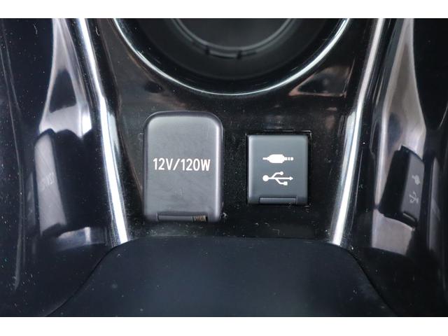 プリウス Ａツーリングセレクション　純正１１．６インチナビ　地デジＴＶ　バックカメラ　ＢＳＭ　衝突被害軽減ブレーキ　レーダークルーズ　車線逸脱警報　スマートキー　ＥＴＣ２．０　オートハイビーム　クリアランスソナー　シートヒーター　ＡＣ１００Ｖ－１５００Ｗ　ドラレコ（29枚目）