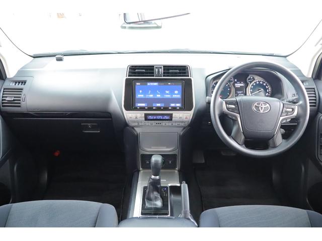 ランドクルーザープラド ＴＸ　４ＷＤ　衝突被害軽減ブレーキ　純正９型ナビ　地デジＴＶ　バックカメラ　スマートキー　ＥＴＣ２．０　レーダークルーズ　車線逸脱警報　オートハイビーム　先行車発進告知機能　クリアランスソナー　Ｂｌｕｅｔｏｏｔｈ接続　ドラレコ　ＬＥＤヘッドライト　横滑り防止装置（12枚目）