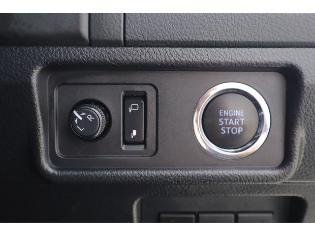 ランドクルーザープラド ＴＸ　４ＷＤ　衝突被害軽減ブレーキ　純正９型ナビ　地デジＴＶ　バックカメラ　スマートキー　ＥＴＣ２．０　レーダークルーズ　車線逸脱警報　オートハイビーム　先行車発進告知機能　クリアランスソナー　Ｂｌｕｅｔｏｏｔｈ接続　ドラレコ　ＬＥＤヘッドライト　横滑り防止装置（28枚目）