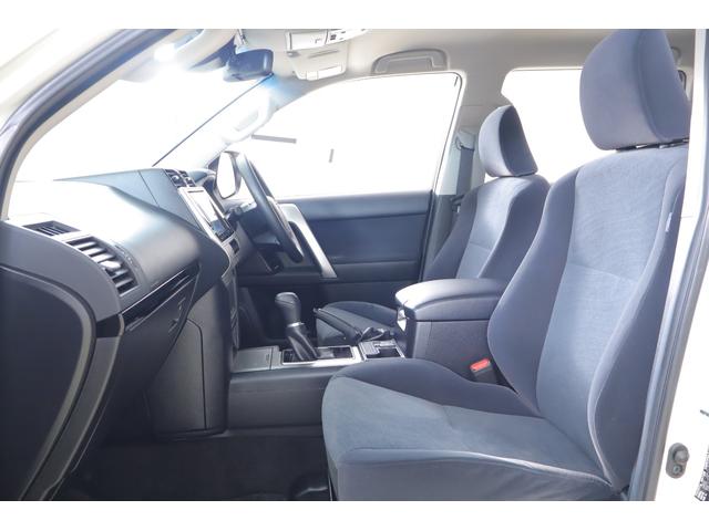 ランドクルーザープラド ＴＸ　４ＷＤ　衝突被害軽減ブレーキ　純正９型ナビ　地デジＴＶ　バックカメラ　スマートキー　ＥＴＣ２．０　レーダークルーズ　車線逸脱警報　オートハイビーム　先行車発進告知機能　クリアランスソナー　Ｂｌｕｅｔｏｏｔｈ接続　ドラレコ　ＬＥＤヘッドライト　横滑り防止装置（37枚目）