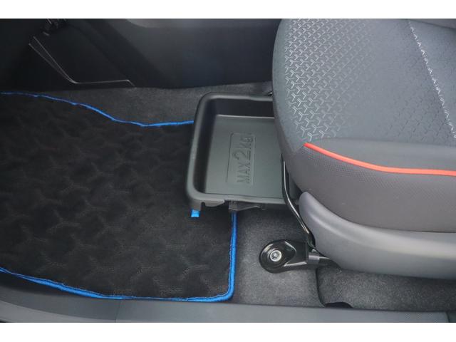 ライズ Ｚ　衝突被害軽減ブレーキ　純正９型ナビ地デジ　全周囲カメラ　スマートキー　ＥＴＣ　レーダークルーズ　オートハイビーム　車線逸脱警報　コーナーセンサー　シートヒーター　Ｂｌｕｅｔｏｏｔｈ接続　先行車発進告知機能　ＬＥＤヘッドライト　前後ドラレコ　ワンオーナー（45枚目）