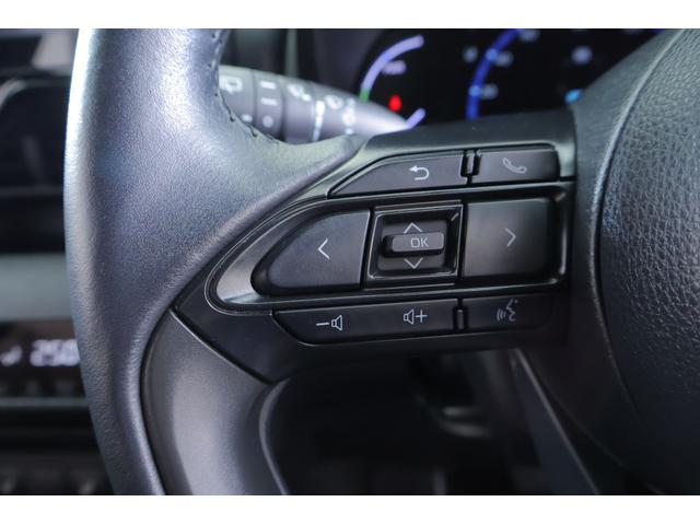 ヤリスクロス ハイブリッドZ アドベンチャー 衝突被害軽減ブレーキ BSM 純正8インチDA 地デジTV 全周囲カメラ レーダークルーズ 車線逸脱警報 オートハイビーム クリアランスソナー シートヒーター ステアリングヒーター 前後ドラレコ LEDヘッドライト ワンオーナー(21枚目)