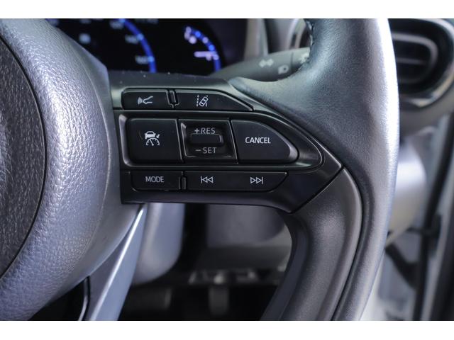 ヤリスクロス ハイブリッドZ アドベンチャー 衝突被害軽減ブレーキ BSM 純正8インチDA 地デジTV 全周囲カメラ レーダークルーズ 車線逸脱警報 オートハイビーム クリアランスソナー シートヒーター ステアリングヒーター 前後ドラレコ LEDヘッドライト ワンオーナー(22枚目)