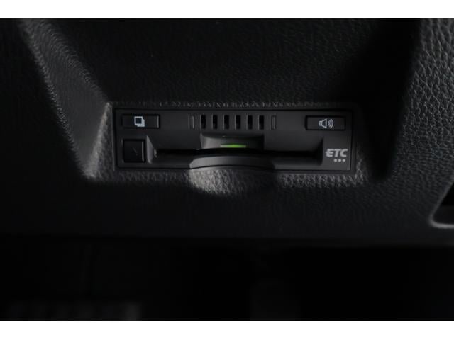 ヤリスクロス ハイブリッドZ アドベンチャー 衝突被害軽減ブレーキ BSM 純正8インチDA 地デジTV 全周囲カメラ レーダークルーズ 車線逸脱警報 オートハイビーム クリアランスソナー シートヒーター ステアリングヒーター 前後ドラレコ LEDヘッドライト ワンオーナー(29枚目)