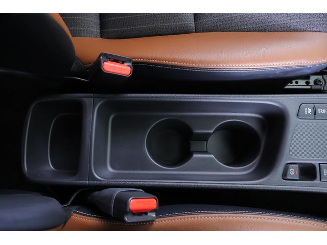 ヤリスクロス ハイブリッドZ アドベンチャー 衝突被害軽減ブレーキ BSM 純正8インチDA 地デジTV 全周囲カメラ レーダークルーズ 車線逸脱警報 オートハイビーム クリアランスソナー シートヒーター ステアリングヒーター 前後ドラレコ LEDヘッドライト ワンオーナー(34枚目)