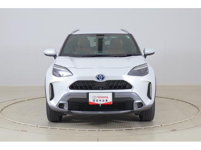 ヤリスクロス ハイブリッドZ アドベンチャー 衝突被害軽減ブレーキ BSM 純正8インチDA 地デジTV 全周囲カメラ レーダークルーズ 車線逸脱警報 オートハイビーム クリアランスソナー シートヒーター ステアリングヒーター 前後ドラレコ LEDヘッドライト ワンオーナー(44枚目)