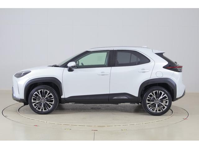 ヤリスクロス ハイブリッドZ アドベンチャー 衝突被害軽減ブレーキ BSM 純正8インチDA 地デジTV 全周囲カメラ レーダークルーズ 車線逸脱警報 オートハイビーム クリアランスソナー シートヒーター ステアリングヒーター 前後ドラレコ LEDヘッドライト ワンオーナー(45枚目)