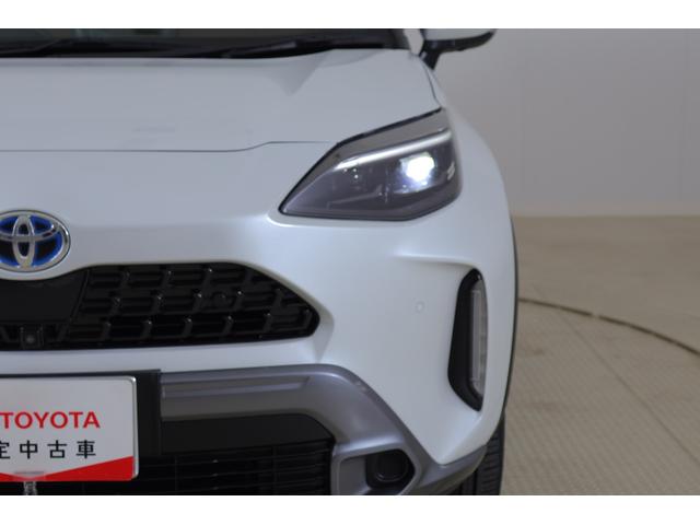 ヤリスクロス ハイブリッドZ アドベンチャー 衝突被害軽減ブレーキ BSM 純正8インチDA 地デジTV 全周囲カメラ レーダークルーズ 車線逸脱警報 オートハイビーム クリアランスソナー シートヒーター ステアリングヒーター 前後ドラレコ LEDヘッドライト ワンオーナー(48枚目)