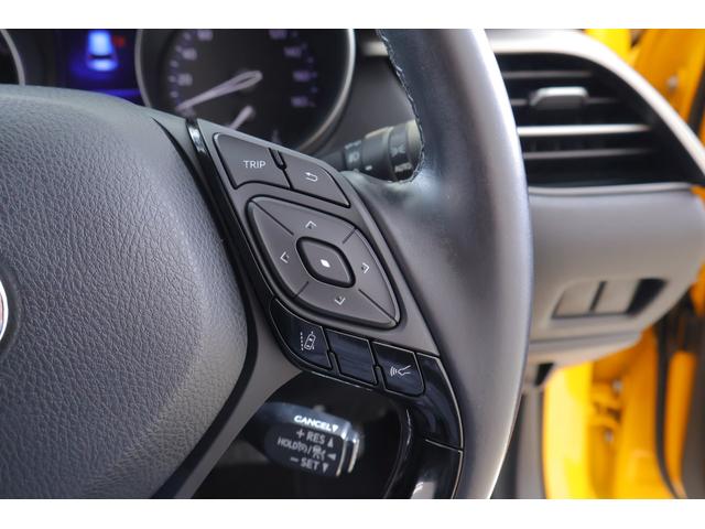 Ｃ－ＨＲ Ｇ　衝突被害軽減ブレーキ　純正９インチナビ　地デジＴＶ　バックカメラ　ＢＳＭ　スマートキー　ＥＴＣ２．０　レーダークルーズ　車線逸脱警報　オートハイビーム　クリアランスソナー　シートヒーター　Ｂｌｕｅｔｏｏｔｈ接続　ドラレコ　ＬＥＤライト　ワンオーナー（22枚目）