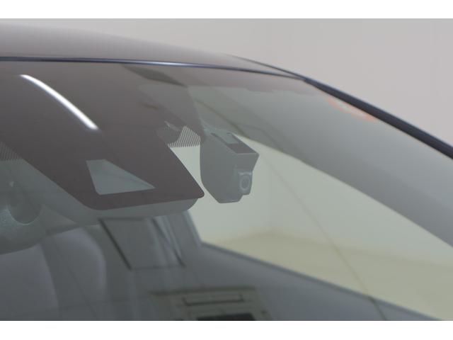 Ｃ－ＨＲ Ｇ　衝突被害軽減ブレーキ　純正９インチナビ　地デジＴＶ　バックカメラ　ＢＳＭ　スマートキー　ＥＴＣ２．０　レーダークルーズ　車線逸脱警報　オートハイビーム　クリアランスソナー　シートヒーター　Ｂｌｕｅｔｏｏｔｈ接続　ドラレコ　ＬＥＤライト　ワンオーナー（31枚目）