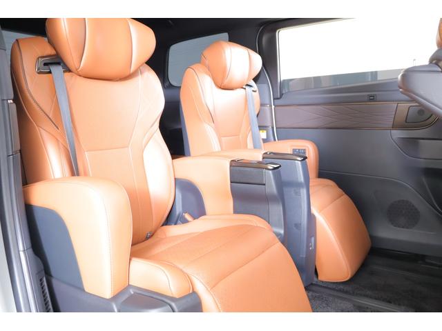 ヴェルファイアハイブリッド Z プレミア 4WD サンルーフ 衝突被害軽減ブレーキ 14インチDAナビ地デジ 全周囲カメラ BSM レーダークルーズ 車線逸脱警報 クリアランスソナー デジタルミラー シートヒーター&クール AC100Vー1500W パワーバックドア 3眼LEDライト(45枚目)