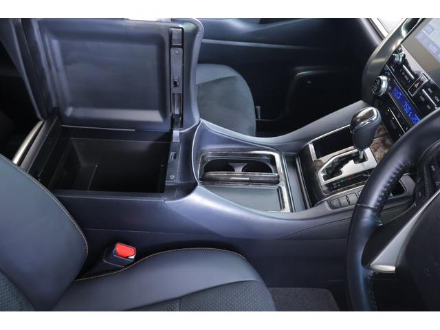 ヴェルファイアハイブリッド ゴールデンアイズII 4WD 衝突被害軽減ブレーキ BSM レーダークルーズ JBLプレミアムナビ 地デジTV 全周囲カメラ 13.3インチリアエンター ETC2.0 デジタルミラー 前後ドラレコ AC100V-1500W 3眼LEDライト パワーバックドア(41枚目)