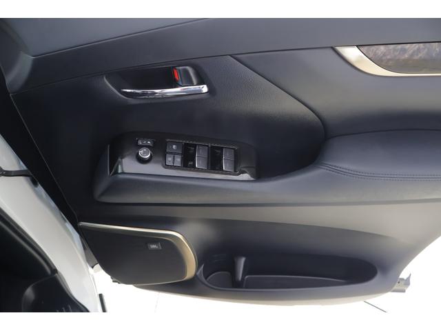 ヴェルファイアハイブリッド ゴールデンアイズII 4WD 衝突被害軽減ブレーキ BSM レーダークルーズ JBLプレミアムナビ 地デジTV 全周囲カメラ 13.3インチリアエンター ETC2.0 デジタルミラー 前後ドラレコ AC100V-1500W 3眼LEDライト パワーバックドア(42枚目)