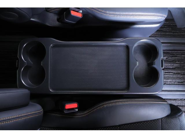 ヴェルファイアハイブリッド ゴールデンアイズII 4WD 衝突被害軽減ブレーキ BSM レーダークルーズ JBLプレミアムナビ 地デジTV 全周囲カメラ 13.3インチリアエンター ETC2.0 デジタルミラー 前後ドラレコ AC100V-1500W 3眼LEDライト パワーバックドア(46枚目)