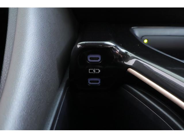 クラウンクロスオーバー RS ランドスケープ 4WD 12.3インチDAナビ地デジ 全周囲カメラ BSM レーダークルーズ 衝突被害軽減ブレーキ 車線逸脱警報 クリアランスソナー 本革 シートヒーター&クール AC100V-1500W 前後ドラレコ 4眼LEDライト バイトーン(31枚目)