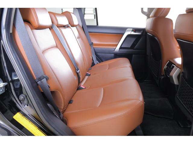 ランドクルーザープラド TX Lパッケージ 70thアニバーサリーリミテッド 4WD サンルーフ 衝突被害軽減ブレーキ 純正9型ナビ 地デジTV バックカメラ ETC2.0 レーダークルーズ 車線逸脱警報 オートハイビーム 本革 シートヒーター&クール クリアランスソナー 前後ドラレコ(42枚目)