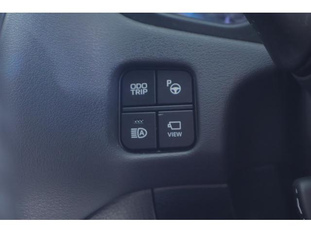 クラウンハイブリッド RSアドバンス 衝突被害軽減ブレーキ 純正ナビ 地デジTV 全周囲カメラ BSM レーダークルーズ オートハイビーム 車線逸脱警報 クリアランスソナー ETC2.0 本革 シートヒーター&クール パワーシート AC100V電源 ドラレコ 3眼LEDライト(33枚目)