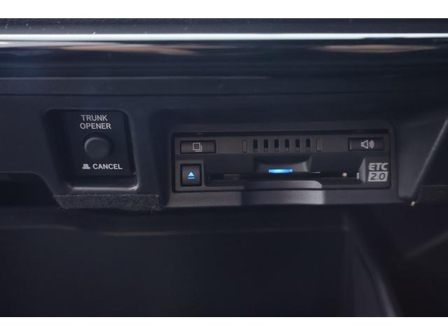 クラウンハイブリッド RSアドバンス 衝突被害軽減ブレーキ 純正ナビ 地デジTV 全周囲カメラ BSM レーダークルーズ オートハイビーム 車線逸脱警報 クリアランスソナー ETC2.0 本革 シートヒーター&クール パワーシート AC100V電源 ドラレコ 3眼LEDライト(34枚目)