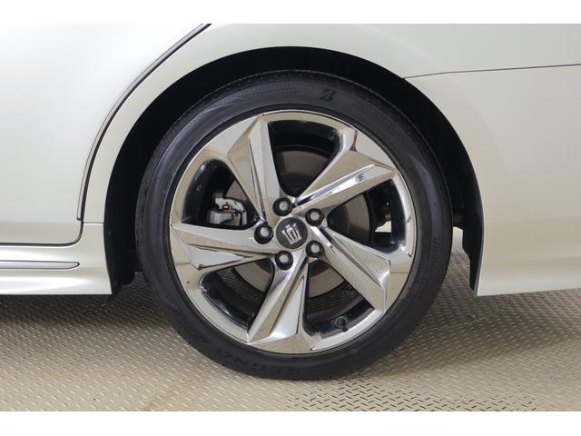 クラウンハイブリッド RSアドバンス 衝突被害軽減ブレーキ 純正ナビ 地デジTV 全周囲カメラ BSM レーダークルーズ オートハイビーム 車線逸脱警報 クリアランスソナー ETC2.0 本革 シートヒーター&クール パワーシート AC100V電源 ドラレコ 3眼LEDライト(57枚目)