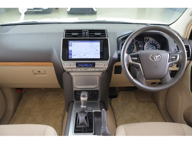 ランドクルーザープラド TX Lパッケージ マットブラックエディション 4WD サンルーフ 衝突被害軽減ブレーキ 純正9型ナビ 地デジTV バックカメラ レーダークルーズ 車線逸脱警報 オートハイビーム 本革 シートヒーター&クール クリアランスソナー 前後ドラレコ ワンオーナー(12枚目)