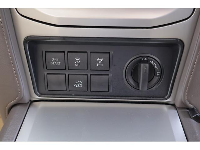 ランドクルーザープラド TX Lパッケージ マットブラックエディション 4WD サンルーフ 衝突被害軽減ブレーキ 純正9型ナビ 地デジTV バックカメラ レーダークルーズ 車線逸脱警報 オートハイビーム 本革 シートヒーター&クール クリアランスソナー 前後ドラレコ ワンオーナー(25枚目)