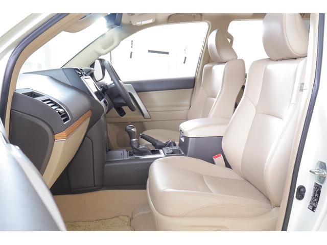 ランドクルーザープラド TX Lパッケージ マットブラックエディション 4WD サンルーフ 衝突被害軽減ブレーキ 純正9型ナビ 地デジTV バックカメラ レーダークルーズ 車線逸脱警報 オートハイビーム 本革 シートヒーター&クール クリアランスソナー 前後ドラレコ ワンオーナー(41枚目)