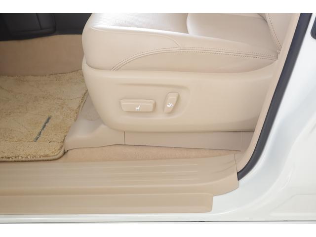 ランドクルーザープラド TX Lパッケージ マットブラックエディション 4WD サンルーフ 衝突被害軽減ブレーキ 純正9型ナビ 地デジTV バックカメラ レーダークルーズ 車線逸脱警報 オートハイビーム 本革 シートヒーター&クール クリアランスソナー 前後ドラレコ ワンオーナー(42枚目)