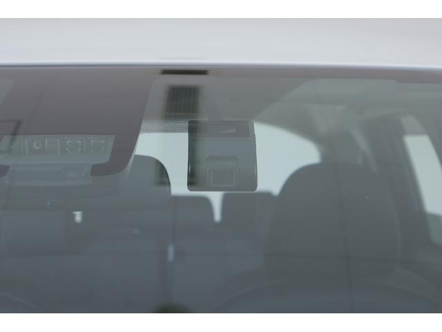 シエンタ G 衝突被害軽減ブレーキ 純正9インチナビ 地デジTV 全周囲カメラ スマートキー ETC2.0 クリアランスソナー 車線逸脱警報 オートハイビーム 両側電動ドア ドラレコ 先行車発進告知機能 Bluetooth接続 LEDライト 横滑防止装置 当社社用車(33枚目)